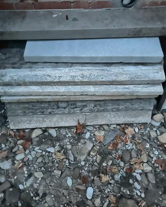 40 cordoli in cemento prefabbricato armato