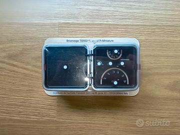 Miniatura Radio Cubo Brionvega TS502