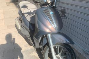 beverly  cruiser piaggio 250