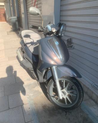 beverly  cruiser piaggio 250