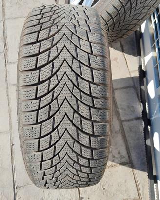 Gomme invernali 225/50 R17 con cerchi Audi 