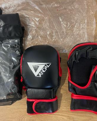 Guanti MMA pelle Vandal nuovi + custodia