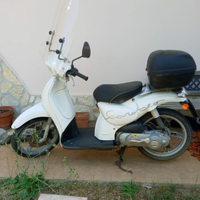 Scarabeo 50 cc anno 2009