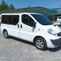 Opel vivaro 2.0 tdi - 9 posti - iva a margine