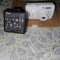 Fotocamera digitale Nikon nuova