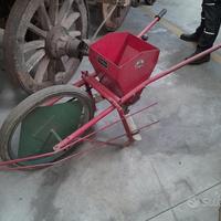 Seminatrice Manuale Per Orto