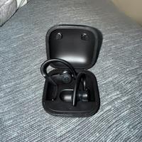 Powerbeats Pro cuffie nere running