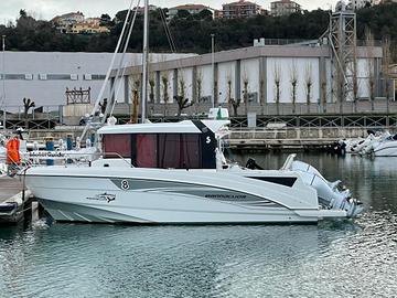 Beneteau Barracuda 8 con 2 Honda 150