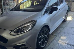Ford fiesta st line per neopatentati