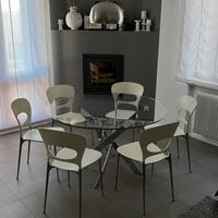 Tavolo vetro + sedie Bontempi