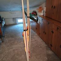 sci da fondo con relative scarpe