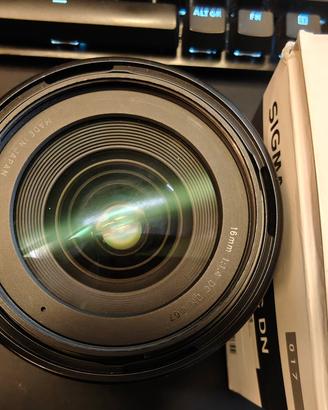 Sigma 16mm f/1.4 DC DN (Sony E APS-C)