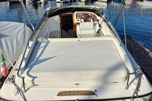 Motoscafo Performance 707