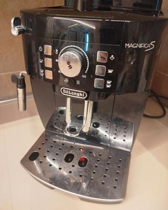 Macchina caffè De Longhi Magnifica S