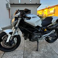 Ducati monster 696 .,permuta