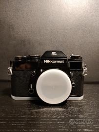 Nikkormat EL Black – Corpo macchina – Completa di 