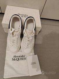 Alexander McQueen 43