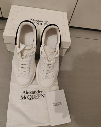 Alexander McQueen 43