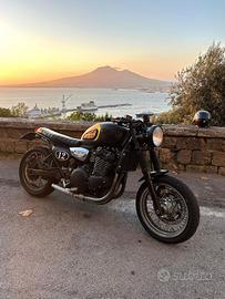 Triumph Legend 900 TT
