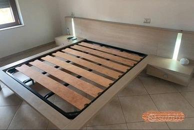 LETTO MATRIMONIALE con Comodini Illuminati