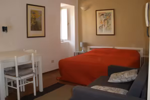 Ortigia  MONOVANO – VIALE VITTORIO VENET