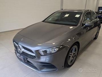 MERCEDES-BENZ A 180 d Automatic Premium