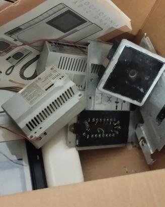 vecchio videocitofono