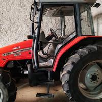 Trattore gommato Massey ferguson