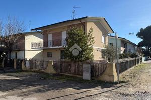 VILLA SINGOLA A CESENATICO