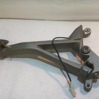 SUPPORTO PEDANA DX APRILIA SHIVER 854906