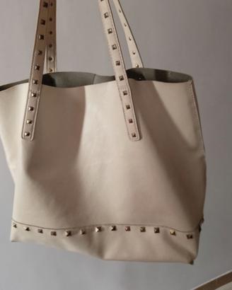 Borsa in pelle ..modello sacco .marca Mango