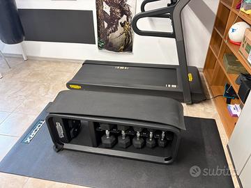 PANCA MULTIFUNZIONE TECHNOGYM BENCH