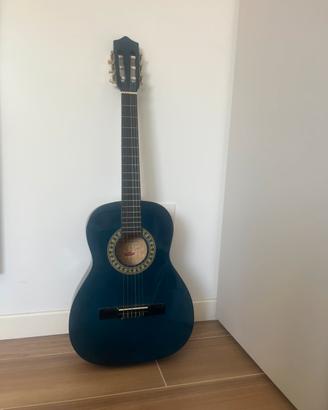 Chitarra classica blu ideale per principianti