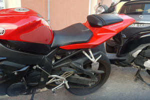 Yamaha R1 del 2002