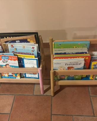 Liberia montessori con libri