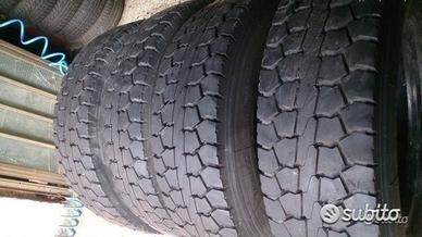 4 pneumatici usati autocarro 225 75 17.5 pi