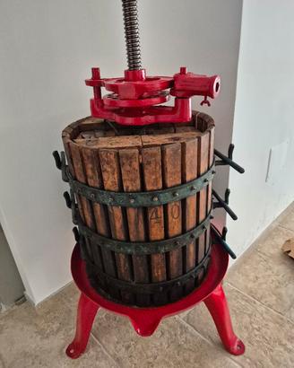 Torchio spremi uva a leva da 40