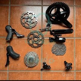 gruppo completo Shimano 105 2x11v idraulico 