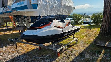 carrello moto d'acqua