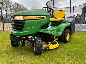 trattorino tagliaerba John Deere 
