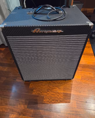 Ampeg RB-112 - Combo Amplificatore Basso 