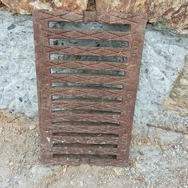 Griglie carrabile in ghisa raccolta acque giardino