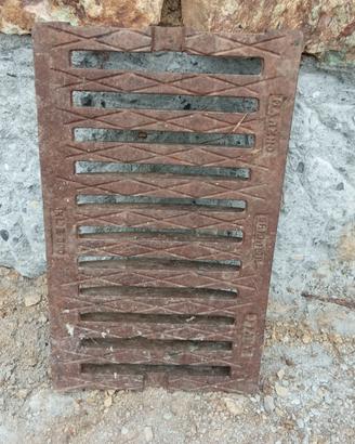 Griglie carrabile in ghisa raccolta acque giardino