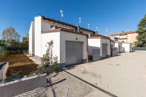 Villa di 167 m² con più di 5 locali e box auto a B