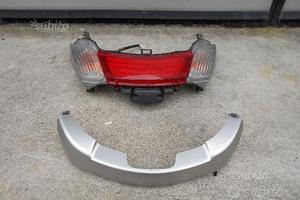 Faro posteriore yamaha majesty 400