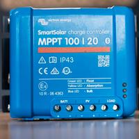 Regolatore victron MPPT 100/20