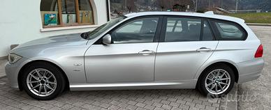 BMW 320 serie 3 x drive