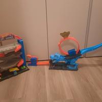 Pista e garage hot wheels 