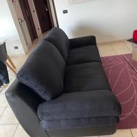 DIVANO 3 POSTI COME NUOVO