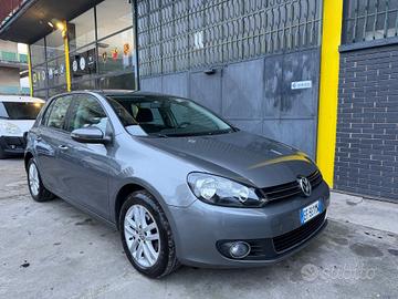 Volkswagen Golf 1.6 TDI DPF DSG 5p. Highline